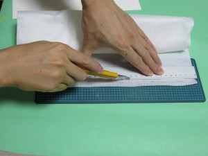 16ミリ幅でカットします