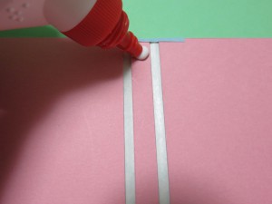 ボンドをのせます