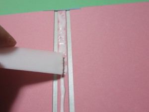 ヘラで均等にのばします