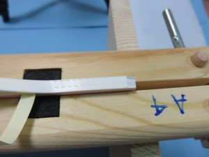 背に貼り付ける