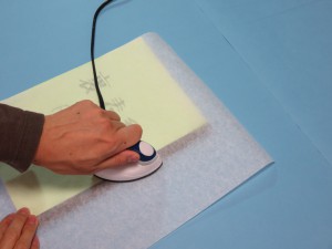 裏も同様にあてます